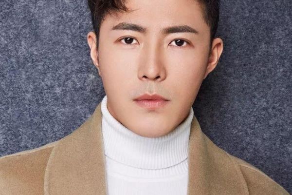 电视剧《青春向前冲》男二陆翔饰演者是谁?张子文个人资料简介?