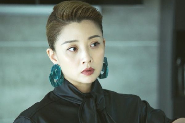 《好女好男》军人演员殷桃扮演女主廖莎?从普通战士到职场精英?