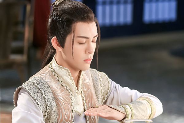 古装爱情剧《慕南枝》剧情介绍?一部带有女主重生题材的电视剧?