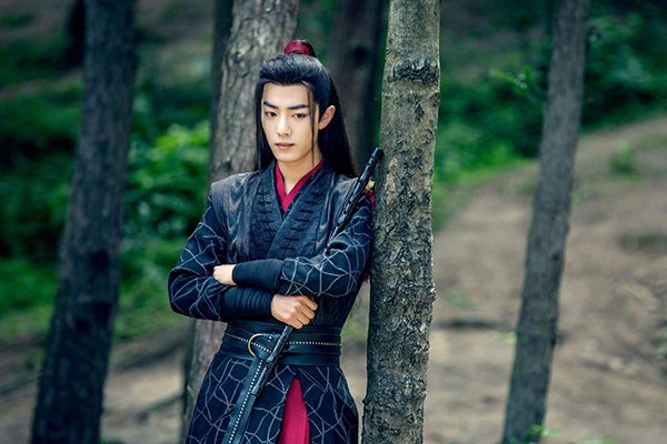 《狼殿下》主要讲述了什么?肖战在剧中饰演什么角色?