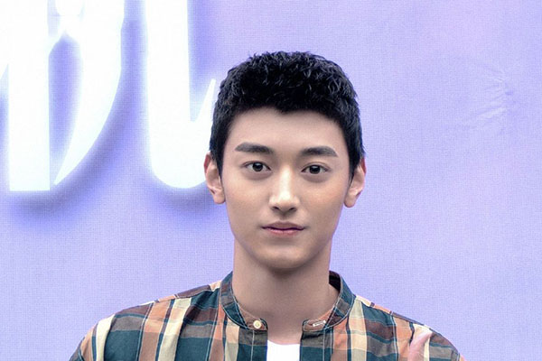 《拾光里的我们》王宥钧扮演的是男二叶昂暘?王宥钧的演技好吗?