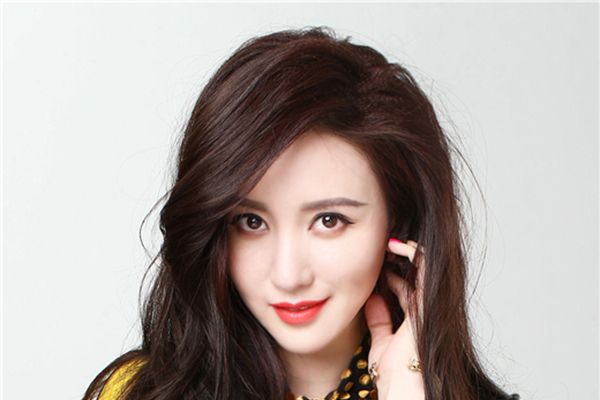 《这个世界不看脸》虞佳婕是张萌饰演的吗?张萌还有哪些作品?