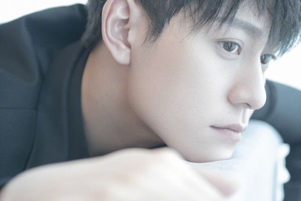 悬疑网剧《通天塔》剧情烧脑悬案连环?演员秦俊杰邓家佳出演?