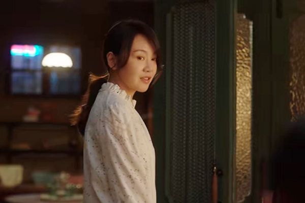 《人民的财产》中闫妮演谁?闫妮的演技真的很能打吗?
