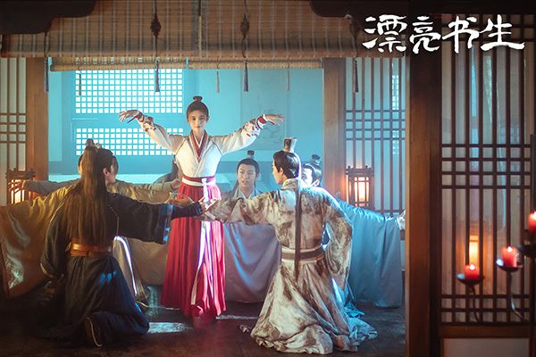 《漂亮书生》取景地在哪里?该剧改了几次名字?