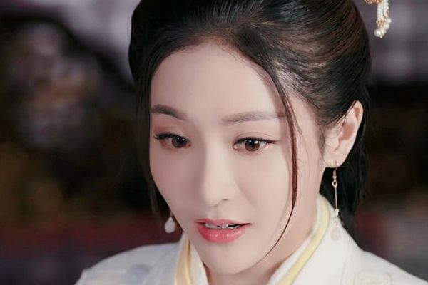 《替嫁医女》宇文邕再一次发病了?柳婧怎么做的?