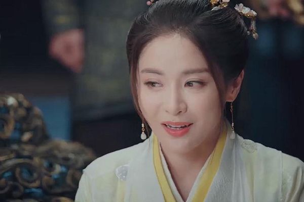 《替嫁医女》柳婧出宫后发生了什么?她为什么遭到毒打?