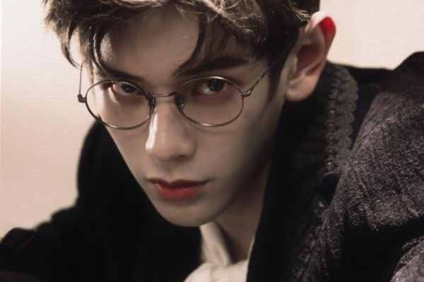 《我的爱与星辰》男主角是超人气偶像姚弛?女主张楠有哪些作品?