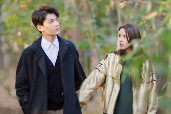 韫色过浓男女主为什么都不去订婚宴?又是什么促成了两人的感情?