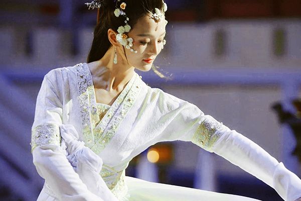 《长相守》谢梅香真的死了吗?谢梅香到底喜欢谁?