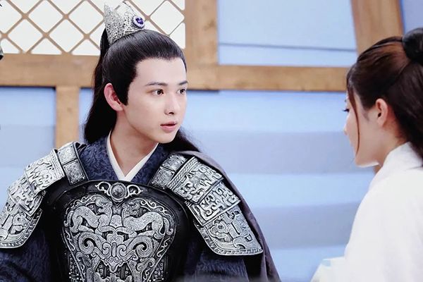 《替嫁医女》宇文昭知道柳婧的身份吗?他们俩有什么故事?