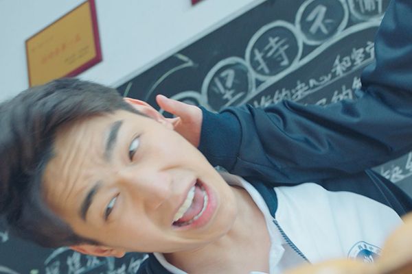 《你在我的右手边》为什么可以吸引观众?独特之处又在哪?
