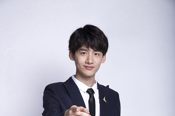 《八零九零》白敬亭化身油嘴滑舌推销男?搭档当红流量小花吴倩?