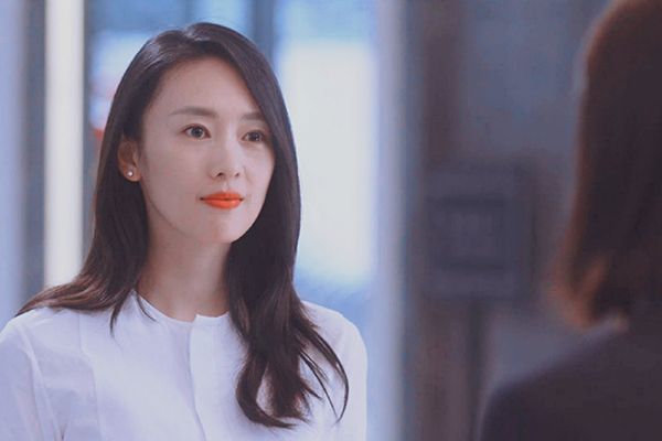《三十而已》顾佳帮王太太修好望远镜没有?王太太还有什么条件?