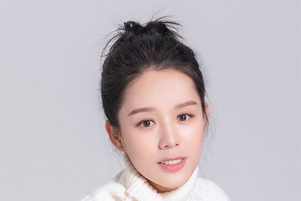 《破茧》楚月携手张耀昆虫探案题材新颖?楚月变可飒可甜女法医?