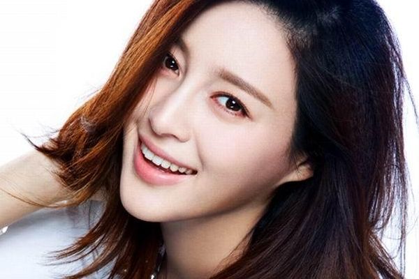 电视剧《兄弟情谊》叶俪是谁扮演的?饰演者甘婷婷还有哪些作品?