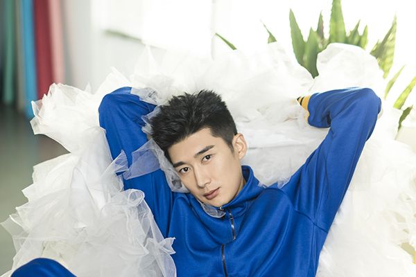 电视剧《苹果遇上梨》根据哪部小说改编而成的?主演阵容都有谁?
