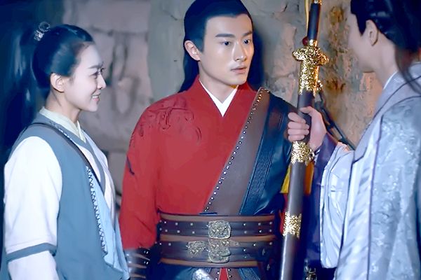 《实习女捕快》庞太师找人保护儿子性命?白玉堂送展昭顺手人情?