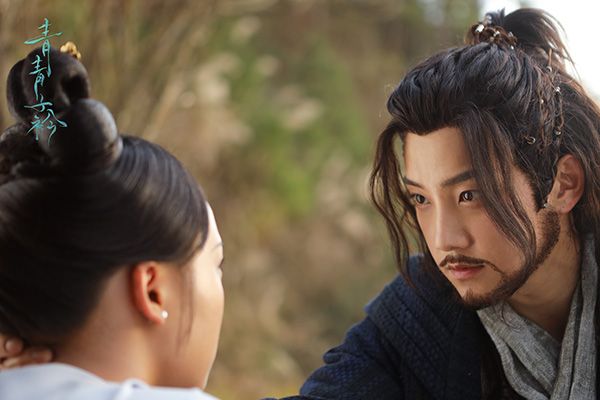 《青青子衿》演员表中的东夷山君是谁?他与闻人隽有什么联系?