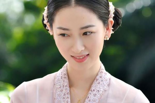 《小娘惹》中月娘的好姐妹玉珠是让谁糟蹋的?玉珠的结局如何?