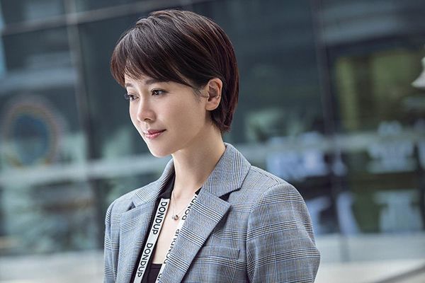 如果岁月可回头景雅是不是双重人格?景雅是一个怎么样的人?