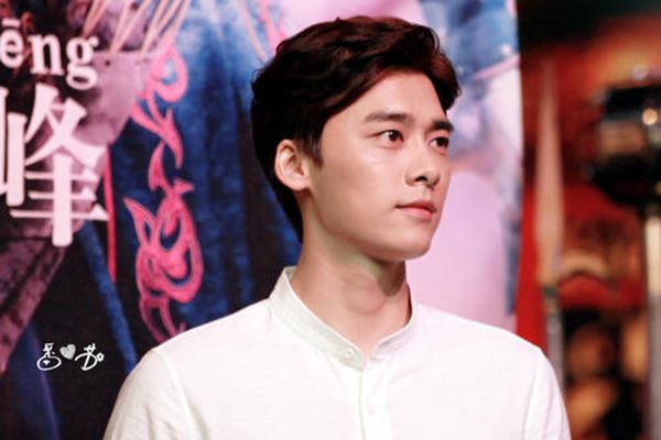 《镜双城》陈钰琪秒删微博是为何?李易峰被恶意拉踩引不满?