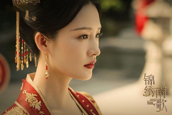 《锦绣南歌》是由谁导演的?他有哪些广为人知的作品吗?