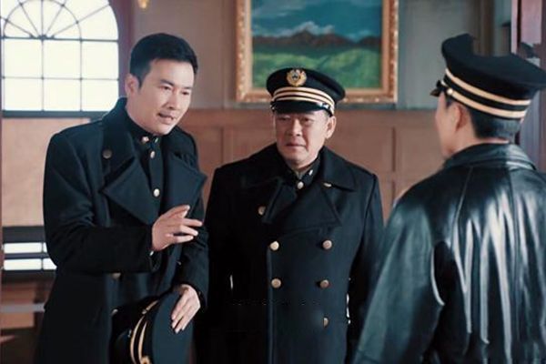 《胜算》警察厅全员出击能抓住鲍里斯吗?鲍里斯是何时逃跑的?