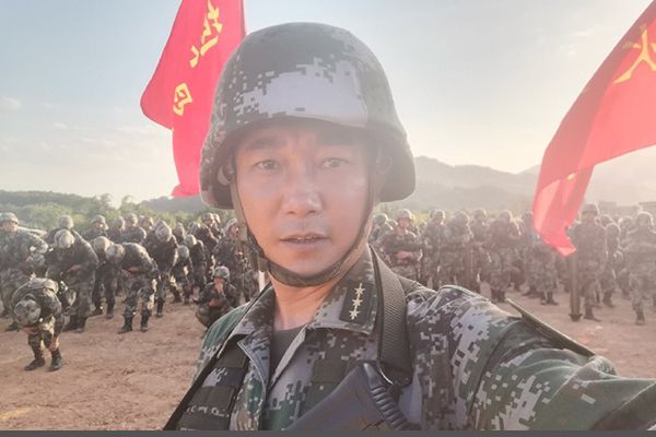 《小镇警事》演员表中的李博扮演的是谁?李博个人资料作品介绍?