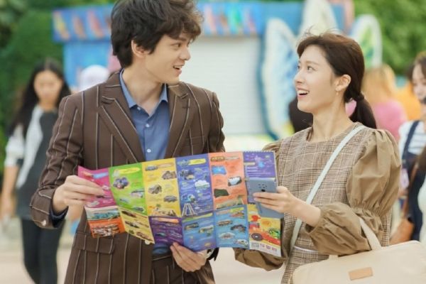 《住在我隔壁的甲方》谢彬彬饰演精英男李泽南?王子璇扮演叶璇?