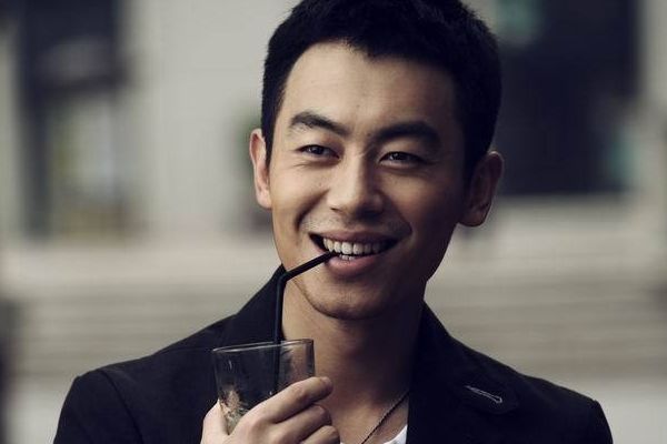 《赖猫的狮子倒影》杨子姗朱亚文领衔主演?变身欢喜冤家搞笑来袭?