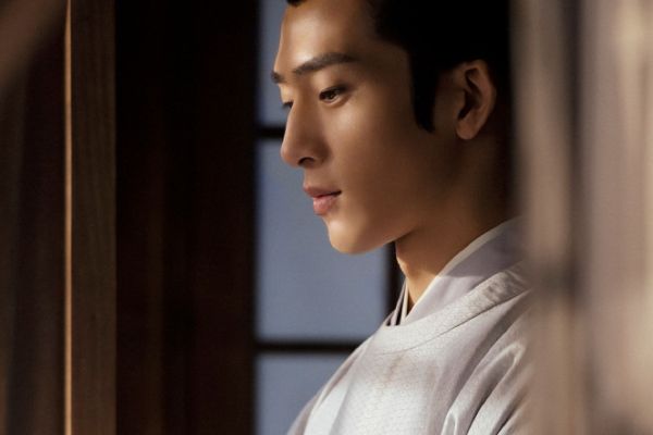 电视剧《张公案》男主兰珏是谁扮演的?饰演者井柏然有哪些作品?