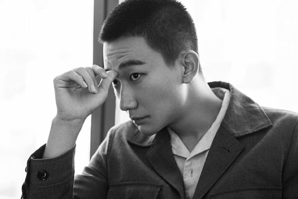 吴昊宸新剧《浴火》讲述什么故事?吴昊宸寸头造型尽显硬汉形象?