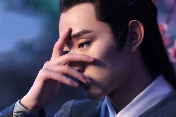 《长相守》原非白司马邃是双生子吗?为何两人姓氏和命运完全不同?