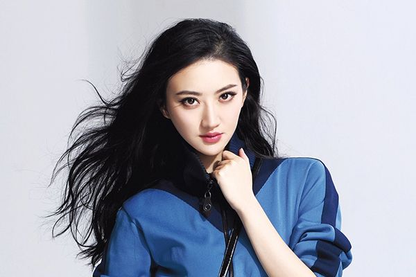 《极客江湖》景甜饰演感情绝缘体女主傅娇?演员景甜有哪些作品?