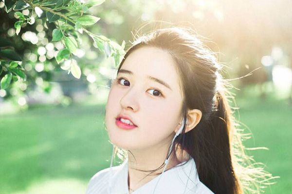 《一不小心捡到爱》赵露思演绎都市快递小妹?评价赵露思的演技?
