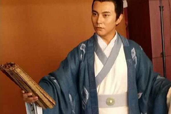 《苍生大医》华佗遇关羽两个人相见恨晚?吴成被甄太医妹妹纠缠?