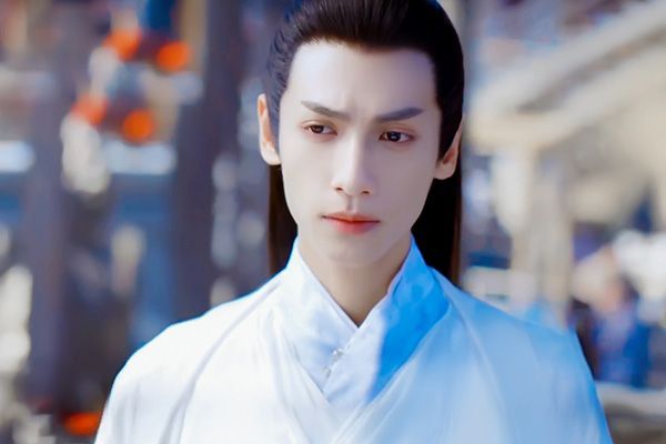 《月上重火》上官透身份有什么隐秘吗?上官透重雪芝是什么关系?