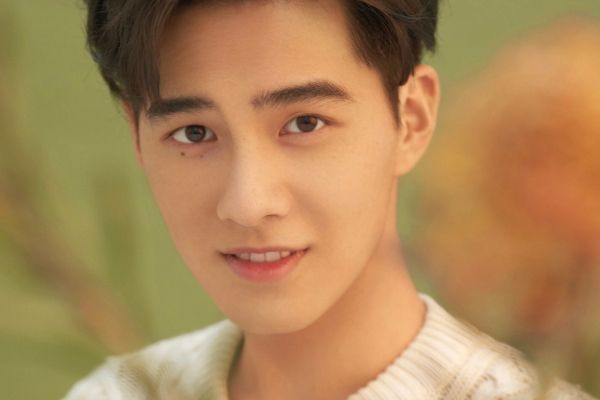 《光芒》00后演员古子成出演男二徐树?人气小花梁洁扮演小铃铛?