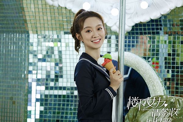 楼下女友请签收叶非墨一直找的人是谁?到底是他前女友还是温小暖?