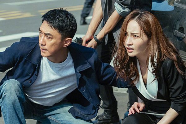 姚笛主演的《痕迹》演技还是僵硬的吗?主要剧情是什么?