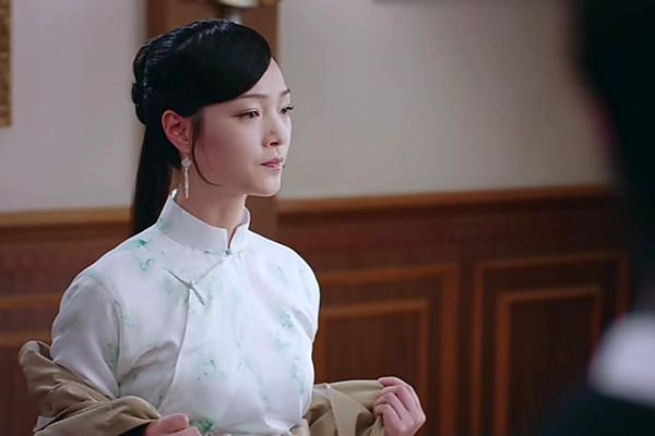 《秋蝉》中有靳香的感情戏么?靳香最后有没有黑化?
