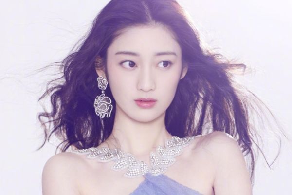 《站住!花小姐》蠢萌千金恋上硬汉队长?上演互怼恶搞甜宠恋爱?
