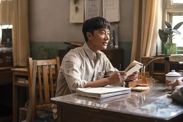 电视剧《闽宁镇》影帝影后强势加盟?黄轩一身村土造型看点十足?