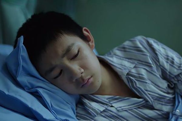 《隐秘的角落》主任的离开对周春红有什么影响?会是致命一击吗?