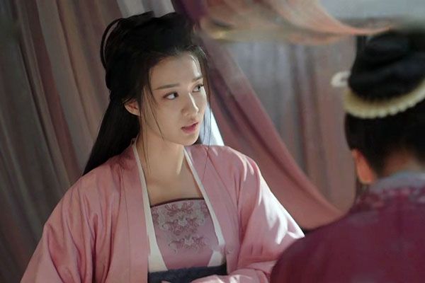 《清平乐》许兰苕为什么要陷害赵徽柔?是张妼晗指使的吗?