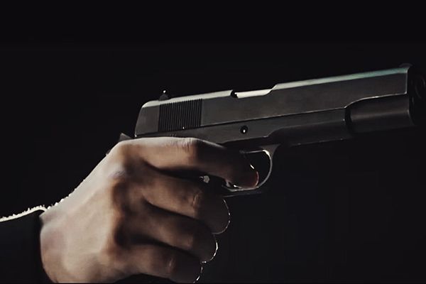 《黑白禁区》的演员阵容到底有多强悍?有头发的包贝尔你怕了吗?