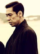 铁甲舰上的男人们前川次郎